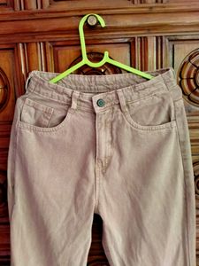 Vintage High-Waisted Jeans