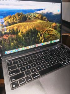 MacBook Pro 2022 M2 chip