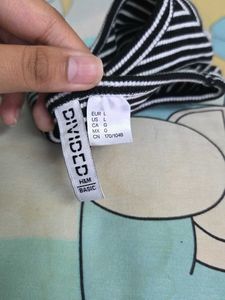 Classic Striped Cropped T-Shirt