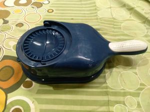 Blue Ravioli and Dumpling Maker