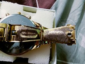 Gents Watch New With One Flaw