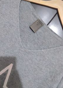 Grey Winter Star V-Neck Top For 46 Bust