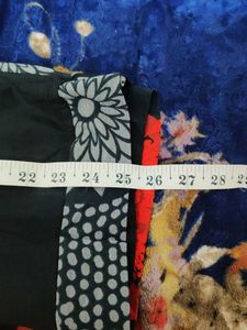 Unique Sleeveless Printed Blouse