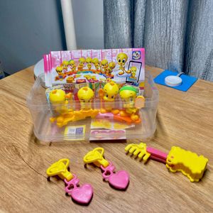 Kinderjoy looney tunes toy
