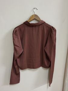 Chic Collared crop top
