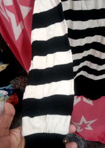 Striped V-Neck Long Sleeve Top