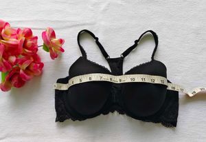 Comfortable Black Front-Closure inner