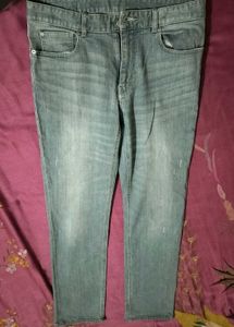women's Light Wash Distressed Denim Jeans
