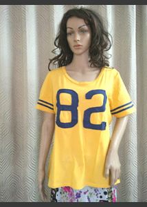 Beautiful New Tshirt For 82 Born Girls Women