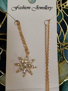 Rhinestone Star Pendant Necklace - New