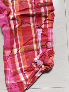 Chic Plaid Cargo Capris