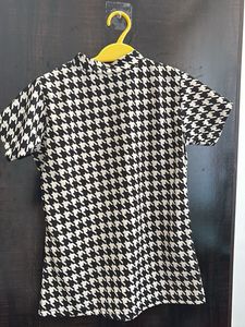 Houndstooth Print Top
