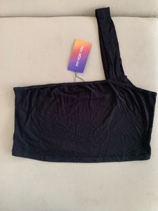 Black One Shoulder Crop Top