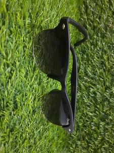 💥 Attractive Sunglass for man and Women pack of 1 pc Brand New Never Use