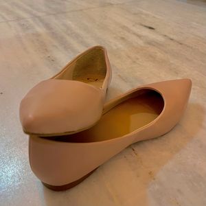 Nude Bellies/ballerinas By Carlton London Size UK7