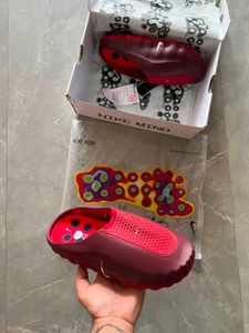Nike Mind Clog Red Burgundy