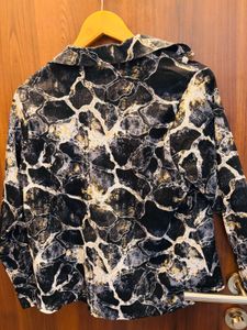 Stylish Abstract Print Button-Up Shirt