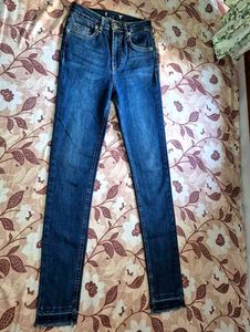Stylish Blue Skinny Fit Jeans