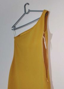 One-Shoulder Midi Dress with Detachable Bow