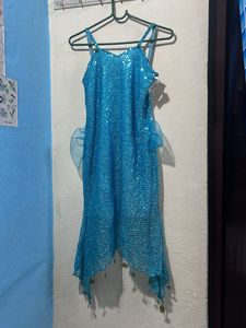 I’m selling a dress