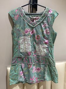 Boho Floral Sleeveless Kurta Top