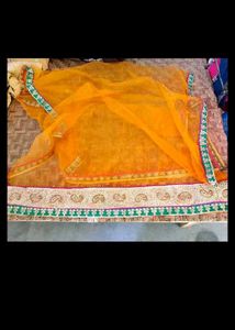 red colour lehenga