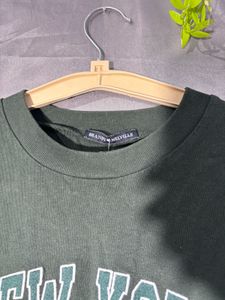 Green "New York" Graphic crop T-Shirt