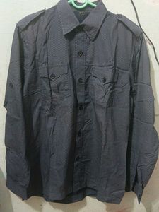 Men's Patterned Button-Up Shirt