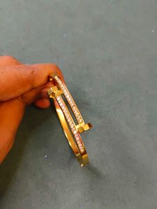 Chic Gold Bracelet with Crystals stainless steel