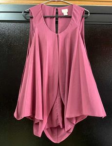 H&M Elegant cape style top 💕