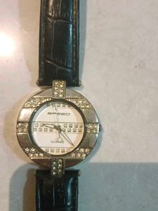 Elegant Women's Wristwatch