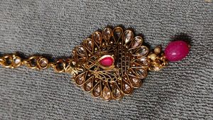 Exquisite Kundan Maang Tikka