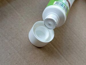 Sealed Pack, Mamaearth Onion Shampoo, 20ml Sample