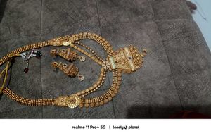 Golden antiq  Jewellery Set