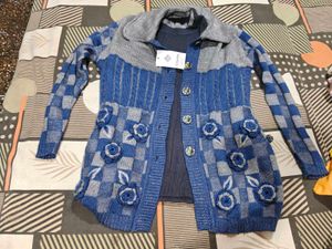 Blue &amp; Gray Floral Knit Cardigan and skivi free