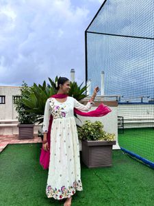 Elegant Floral Embroidered Anarkali Kurta