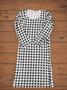 Houndstooth Print Long Sleeve Dress