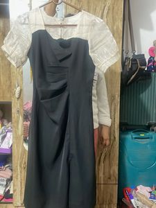 Chic Black Dress with Puff Sleeves