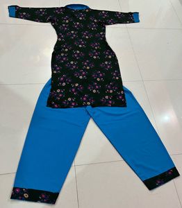 Floral Print Top &amp; Blue Pant Set