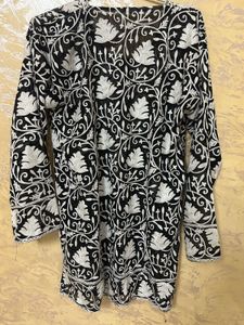 Embroidered Black &amp; White Kurta