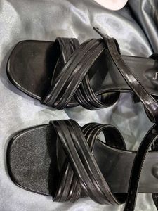 Dressberry Black Strappy Block Heels