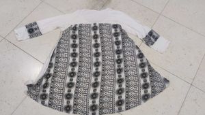 White tshirt for women