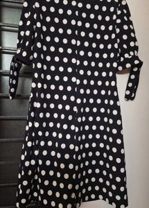 Chic Polka Dot Dress with tie up sleeves