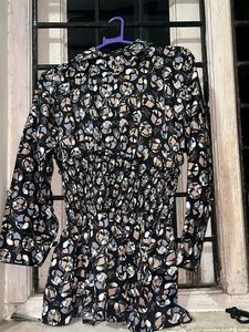 Selling A Top Which Is New N Good
