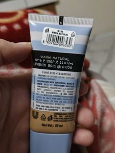 Lakme 9 to 5 Hyaluronic Skin Tint SPF 40