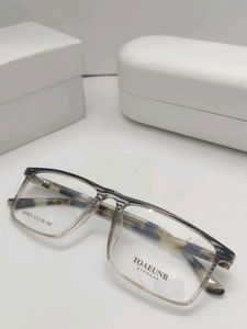 Stylish TOAEUNB Eyewear Frames