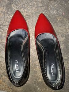 Chic Red &amp; Black Patent Stilettos