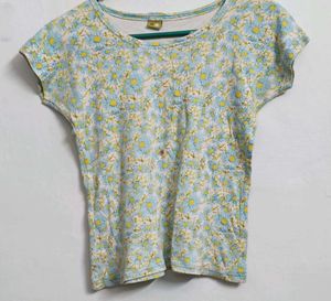 Daisy Print T-Shirt