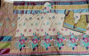 🇳🇿💫🎀Elegant Floral Embroidered Saree