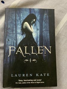 Fallen by Lauren Kate Book
